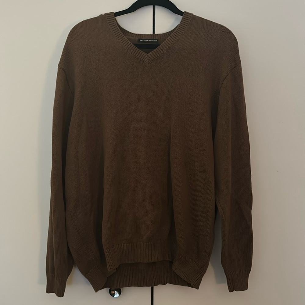 •Brown knit Brandy Melville sweater